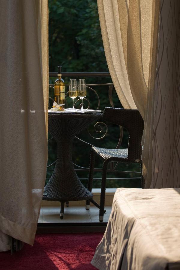 Hotel Famous House Plovdiv Esterno foto