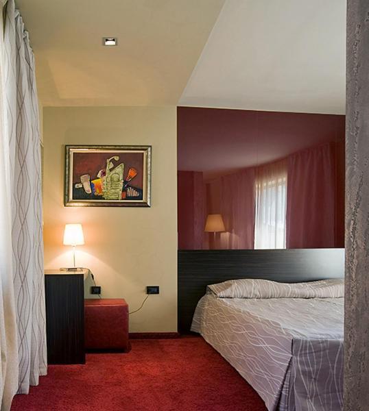 Hotel Famous House Plovdiv Esterno foto